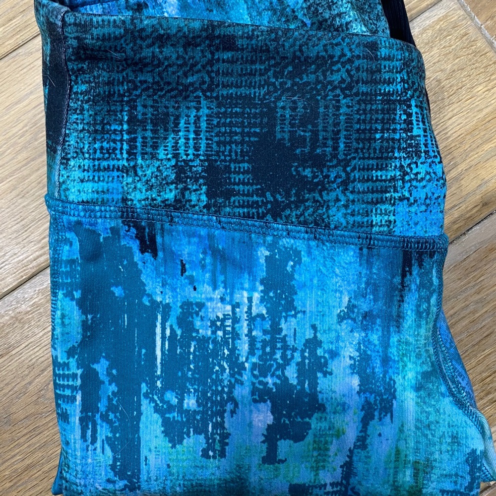 Alo Yoga Split Pattern Goddess Legging - image 2